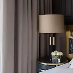 酒店 Anantara Plaza - A Leading Of The World 5*