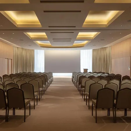 Anantara Plaza
