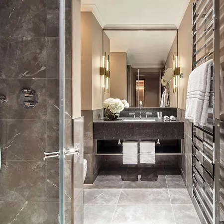 호텔 Anantara Plaza - A Leading Of The World 5*