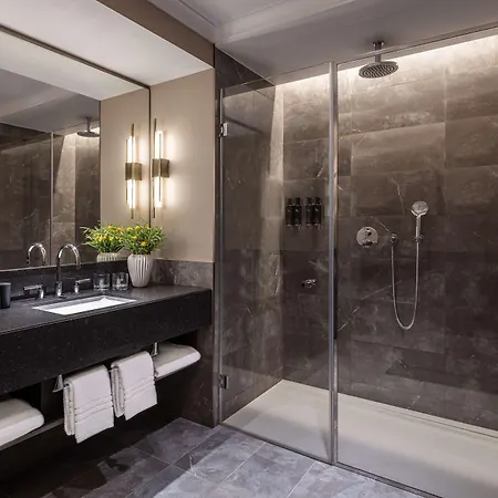 호텔 Anantara Plaza - A Leading Of The World 니스