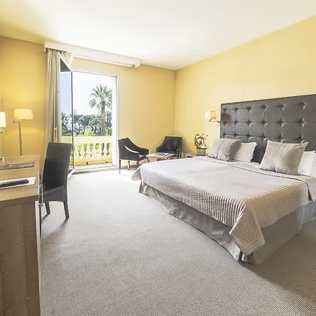 Anantara Plaza 5*