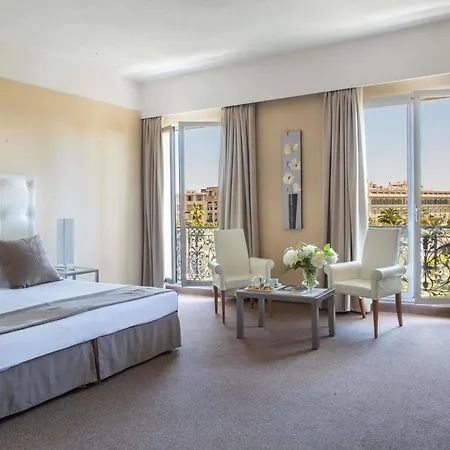 ホテル Anantara Plaza - A Leading Of The World