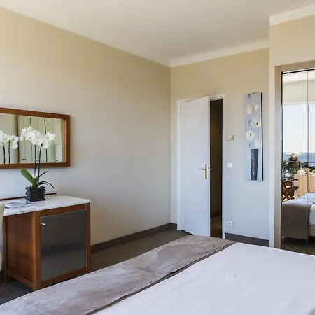 Anantara Plaza - A Leading Of The World