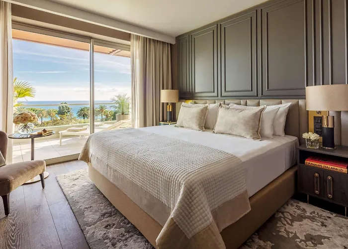 Hotel Anantara Plaza - A Leading Of The World