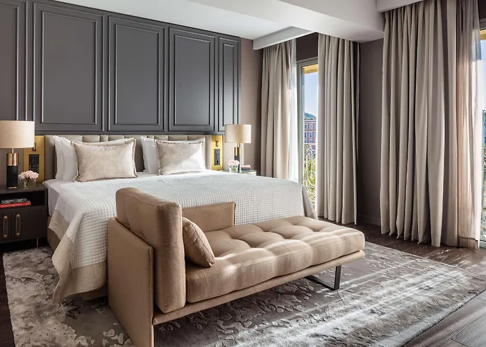 Hotel Anantara Plaza - A Leading Of The World