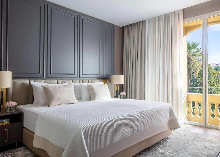 Hotel Anantara Plaza - A Leading Of The World