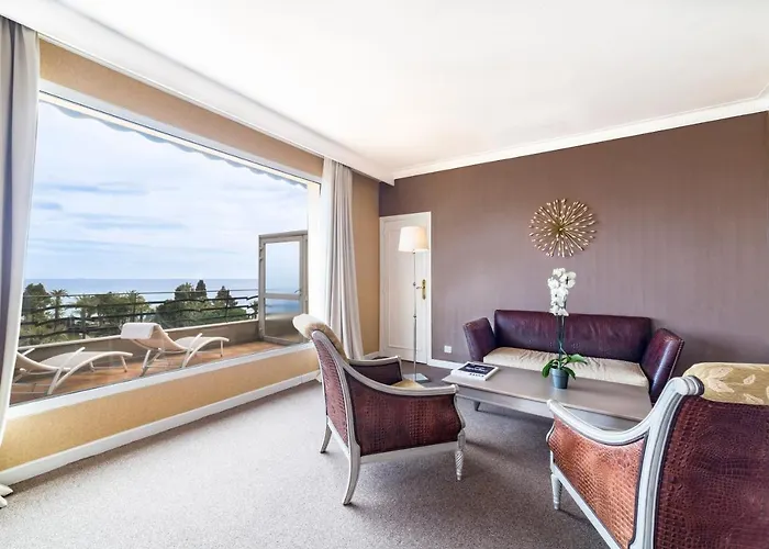 Anantara Plaza - A Leading Of The World Szálloda 5*