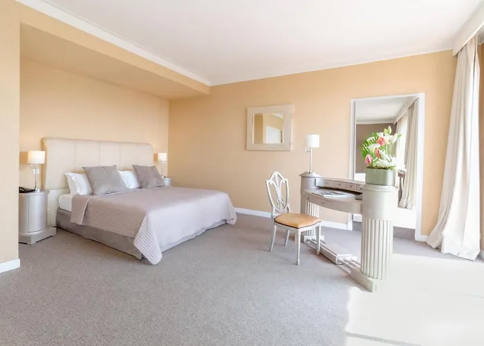 Anantara Plaza - A Leading Of The World Niza