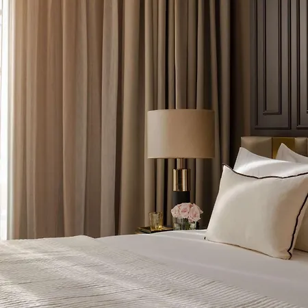 Anantara Plaza - A Leading Of The World